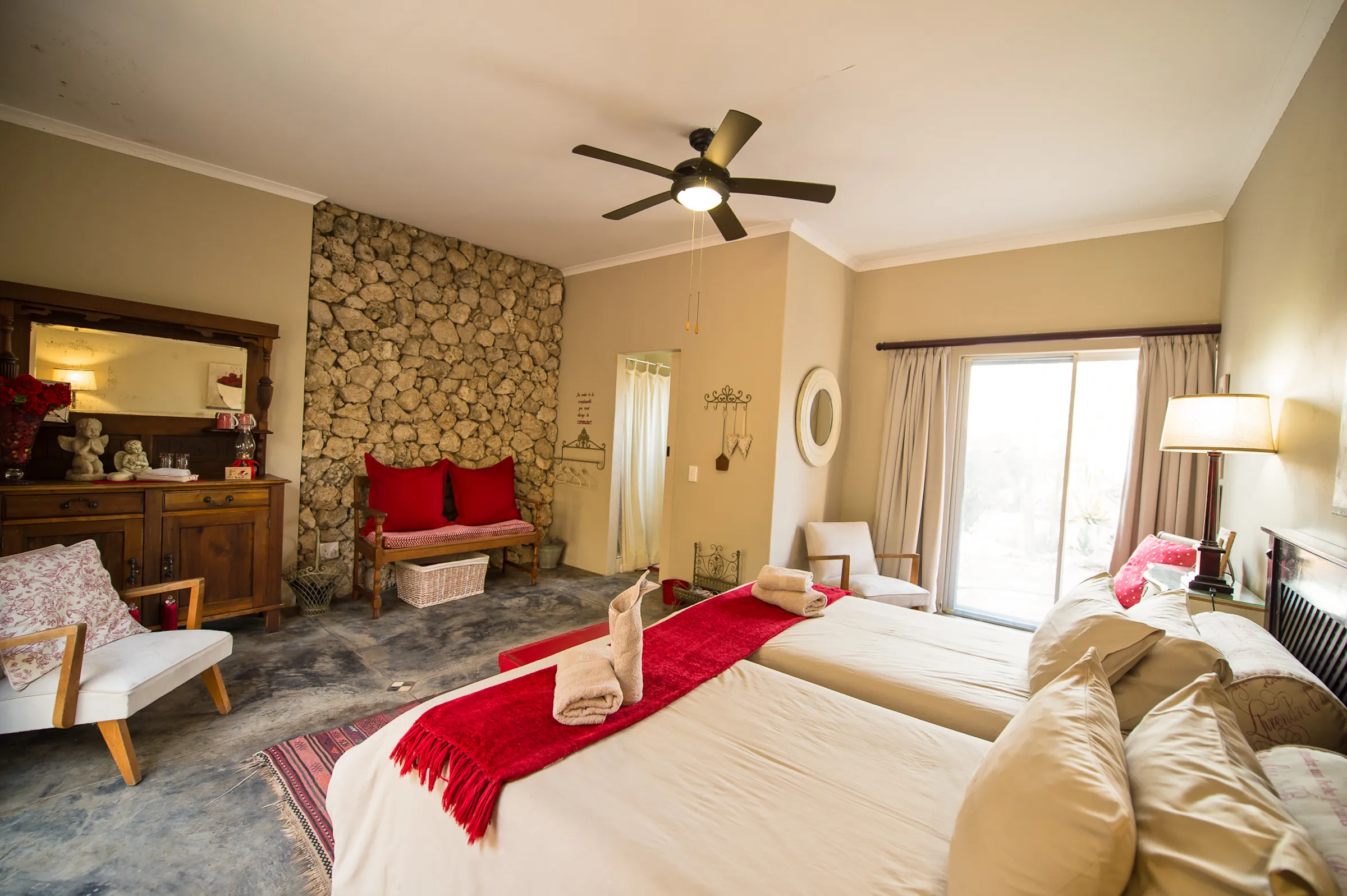Sunway Namibia Etosha Tarentaal Guest House Bruce Taylor-7157